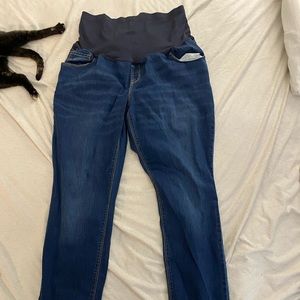 COPY - Size 20 maternity jeans Old Navy
